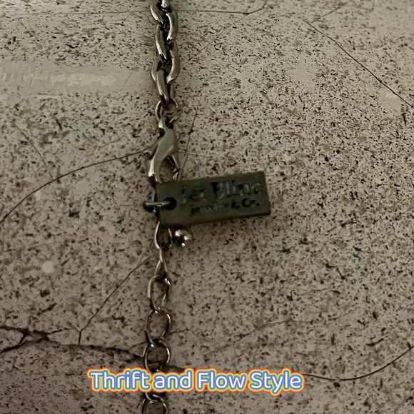 .925 SILVER MERMAID CARVED TO A SPARKLING CRYSTAL STONE. NWT - Picture 3 of 5